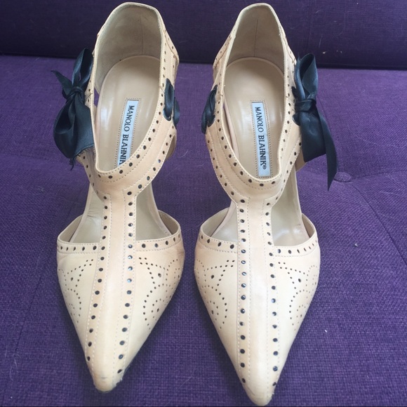 Manolo Blahnik heels - Picture 1 of 3